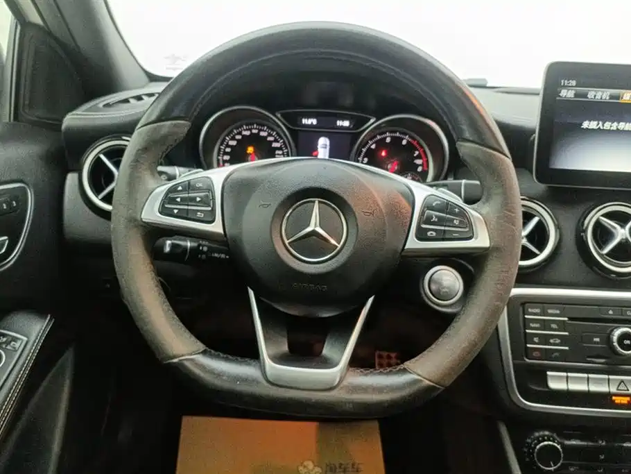 Mercedes-Benz A-Class (Import) 2017 A 200 Polar Limited Edition фото 15