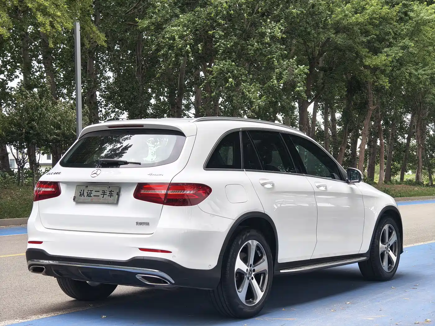 Mercedes-Benz GLC 2017 GLC 260 4MATIC Luxury фото 5