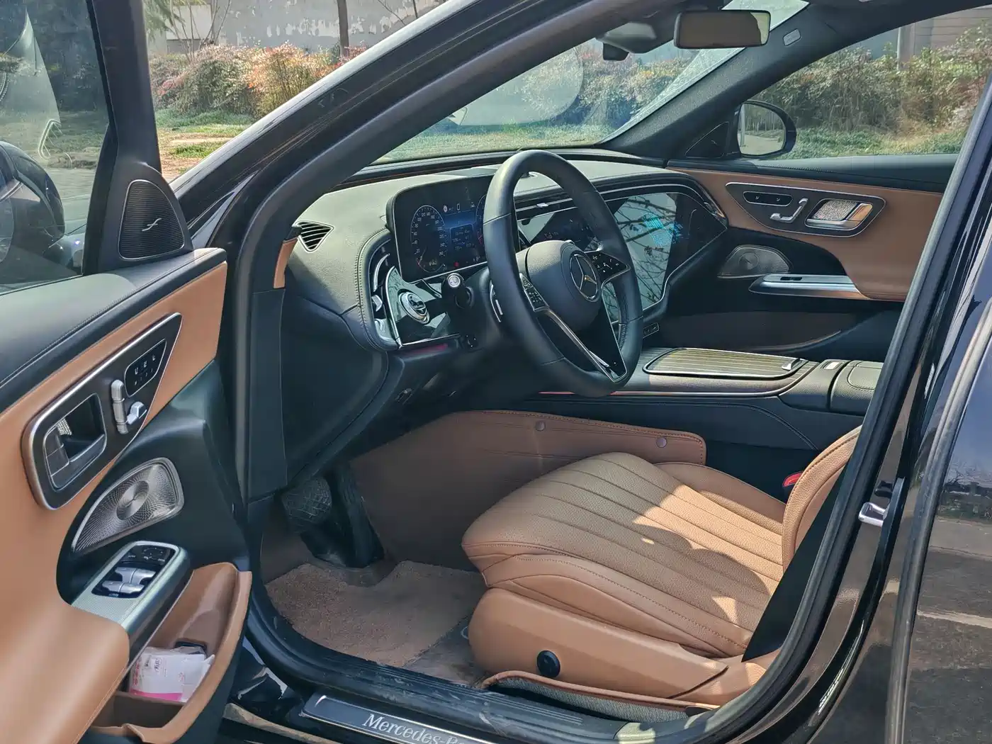Mercedes-Benz E-Class 2024 Model E 300 L Luxury фото 10