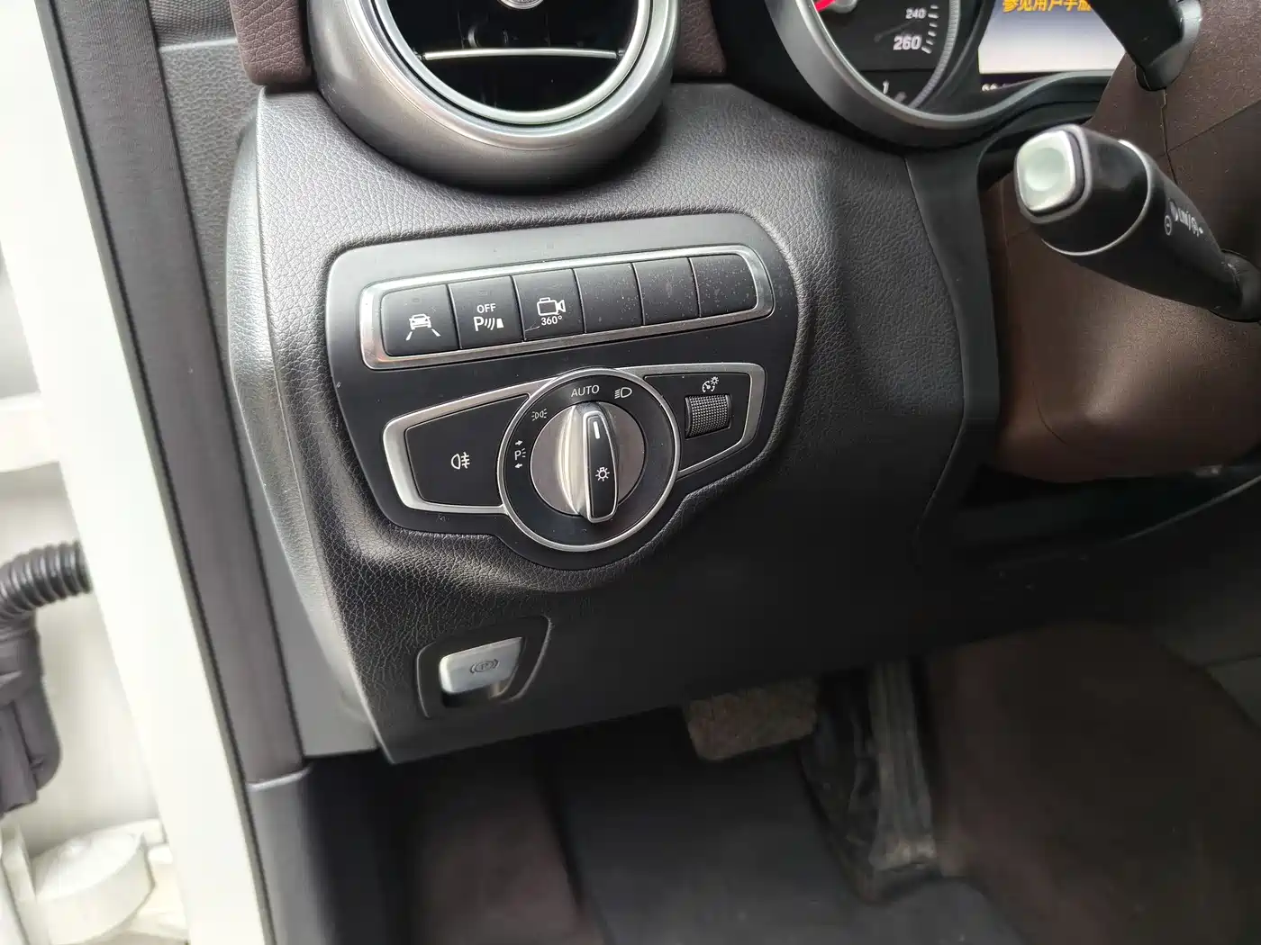 Mercedes-Benz GLC 2017 GLC 260 4MATIC Luxury фото 21