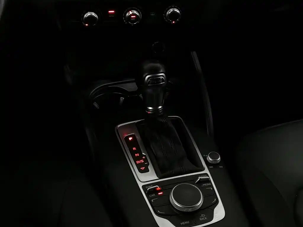 Фото 13 - Audi A3