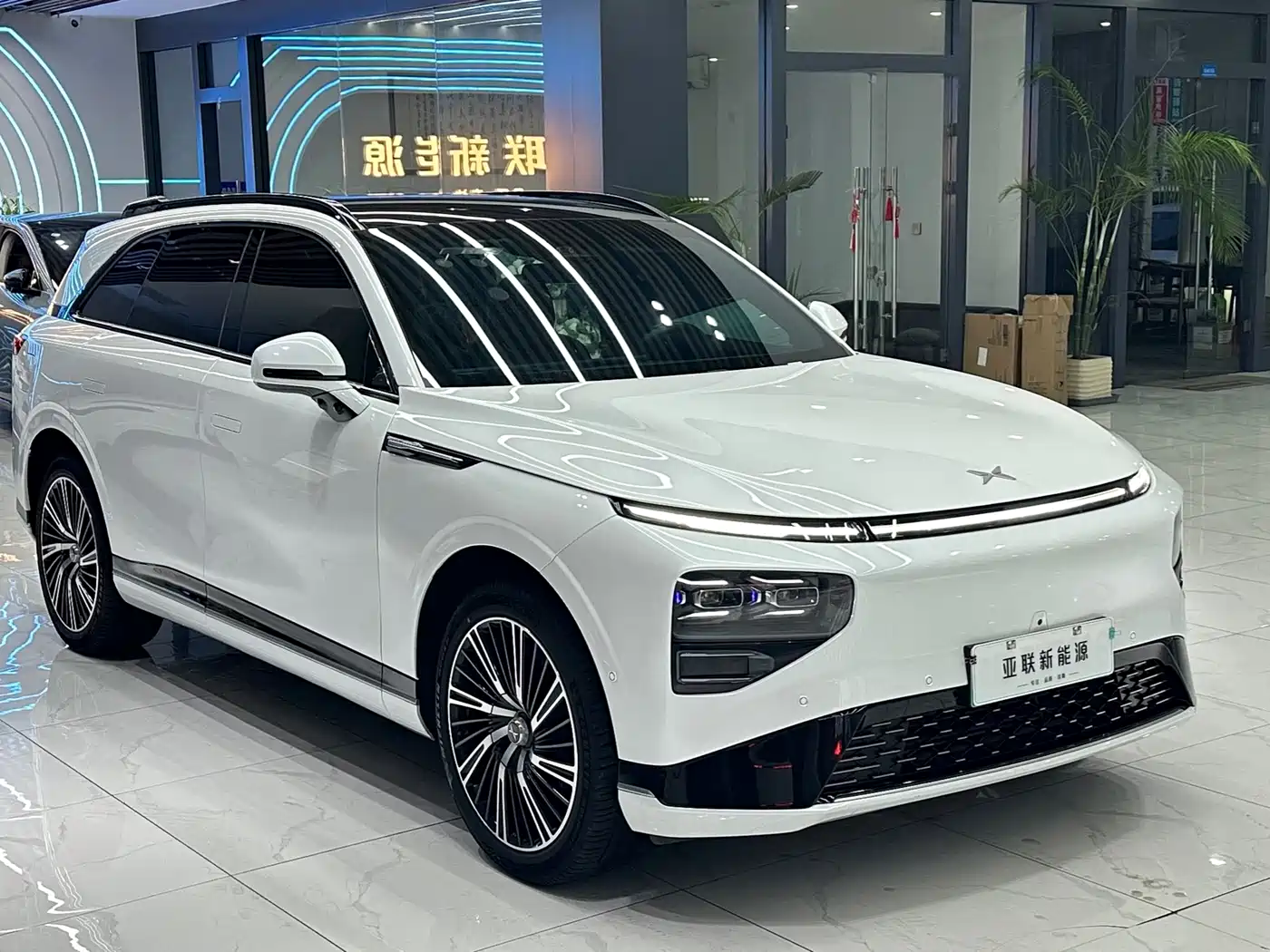XPeng G9 2022 2022 702 Max