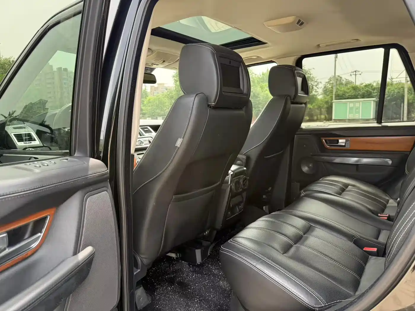 Land Rover Range Rover Sport 2010 5.0 SC V8 HSE фото 11