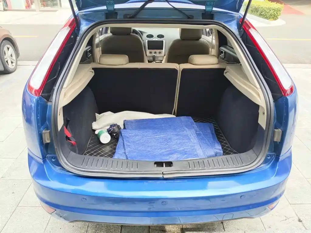 Ford Focus 2011 2011 Hatchback 1.8L Automatic Fashion