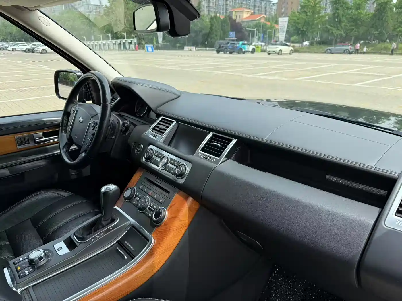 Land Rover Range Rover Sport 2010 5.0 SC V8 HSE фото 20