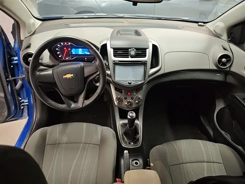 Chevrolet Aveo 2014 Sedan 1.4SL MT Comfort Edition фото 10