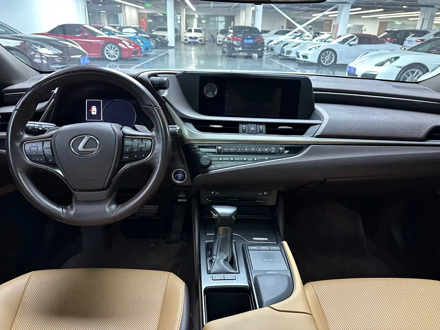 Lexus ES 2020 Model 300h Excellence Edition China V фото 6