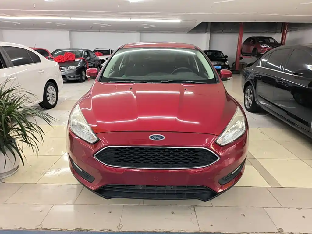 Фото 3 - Ford Focus