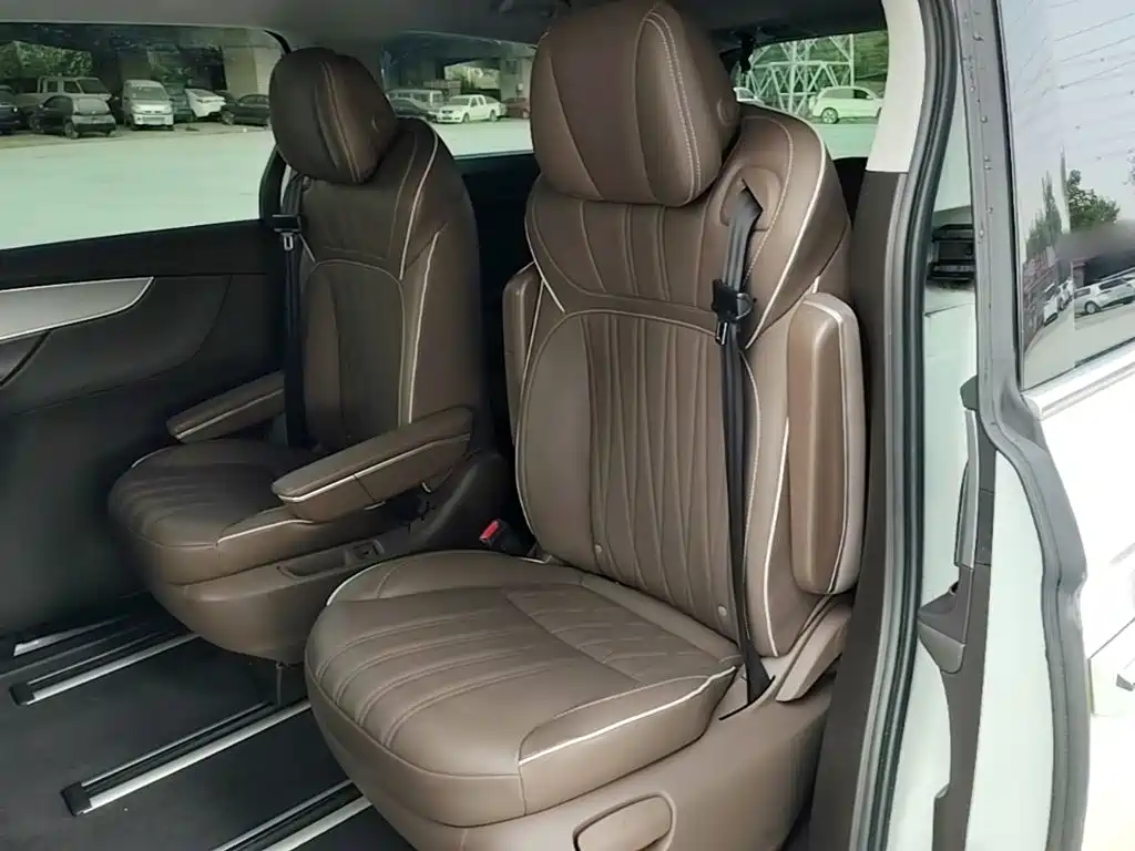 Photo 17 - Roewe iMAX8