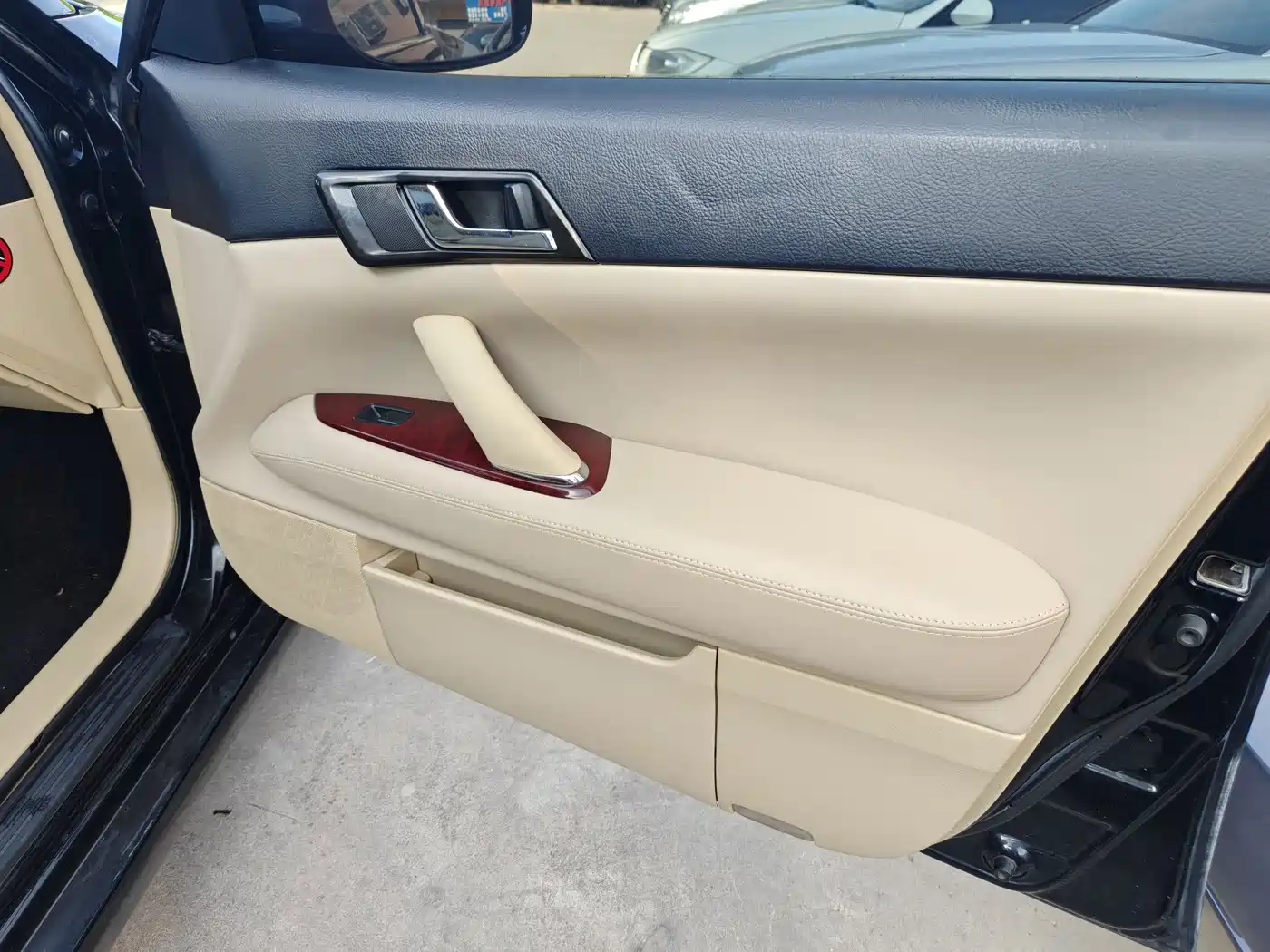 Toyota Reiz 2008 2.5S Special Navigation Edition фото 45
