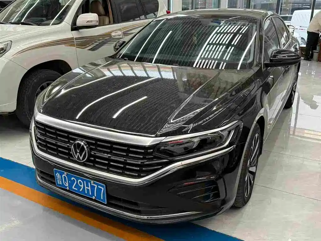 Volkswagen Passat 2022 330TSI Starlight Elite Edition фото 3