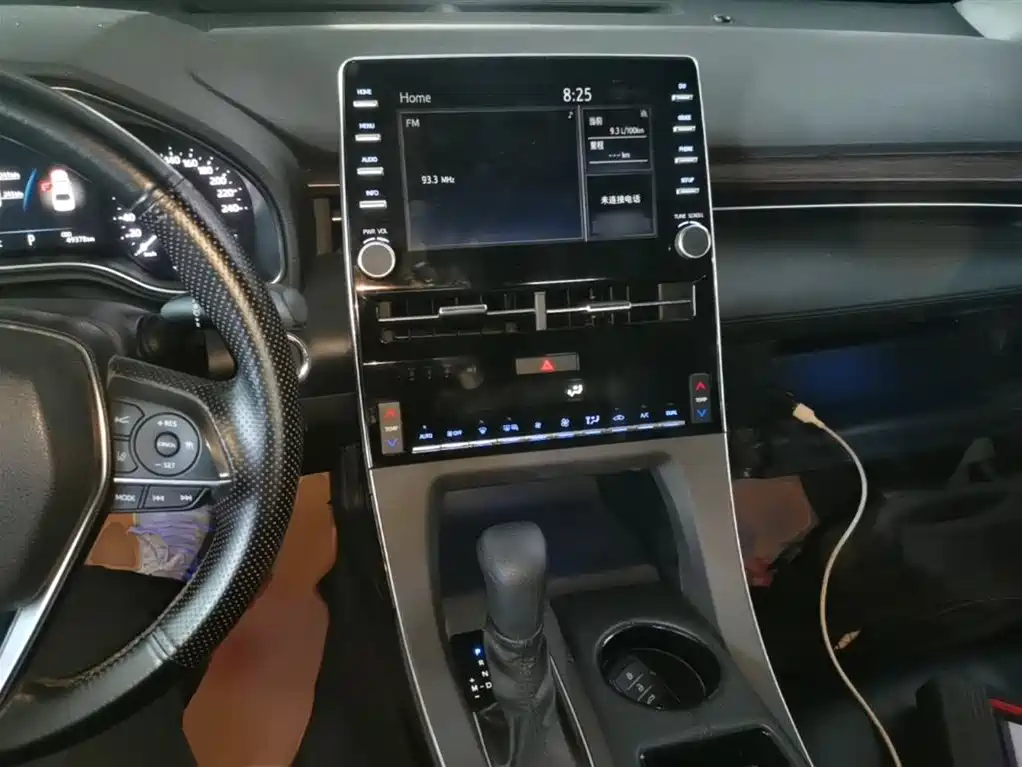 Toyota Avalon 2022 2.0L Luxury Edition фото 10