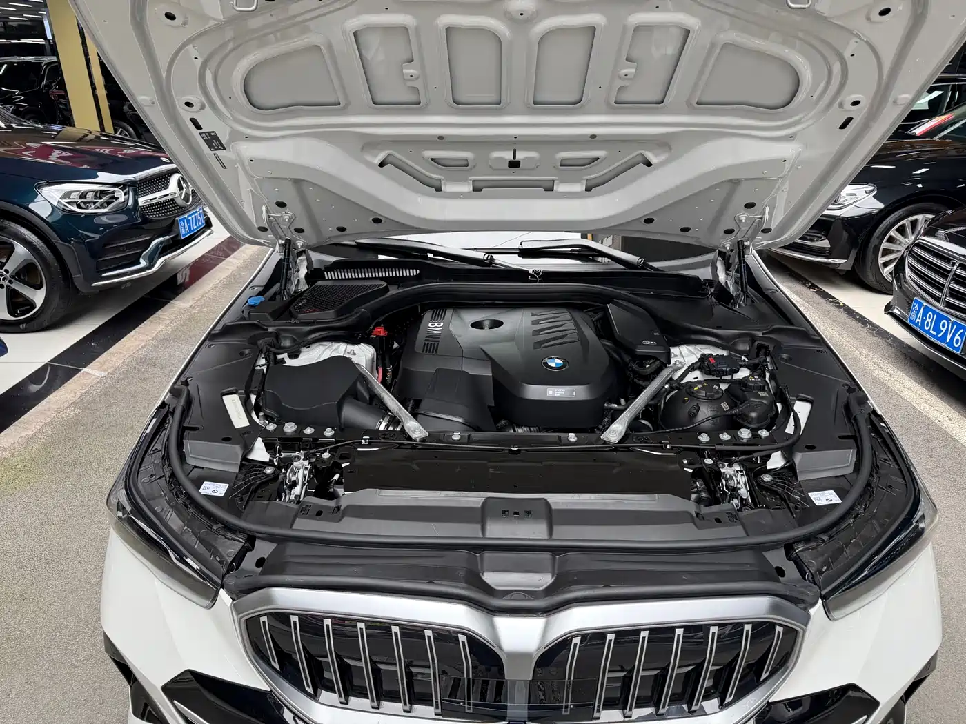 BMW 5 Series 2024 525Li M Sport Package фото 38