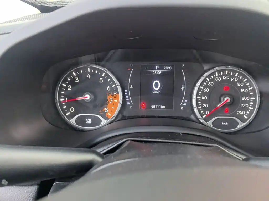 Фото 12 - Jeep Renegade