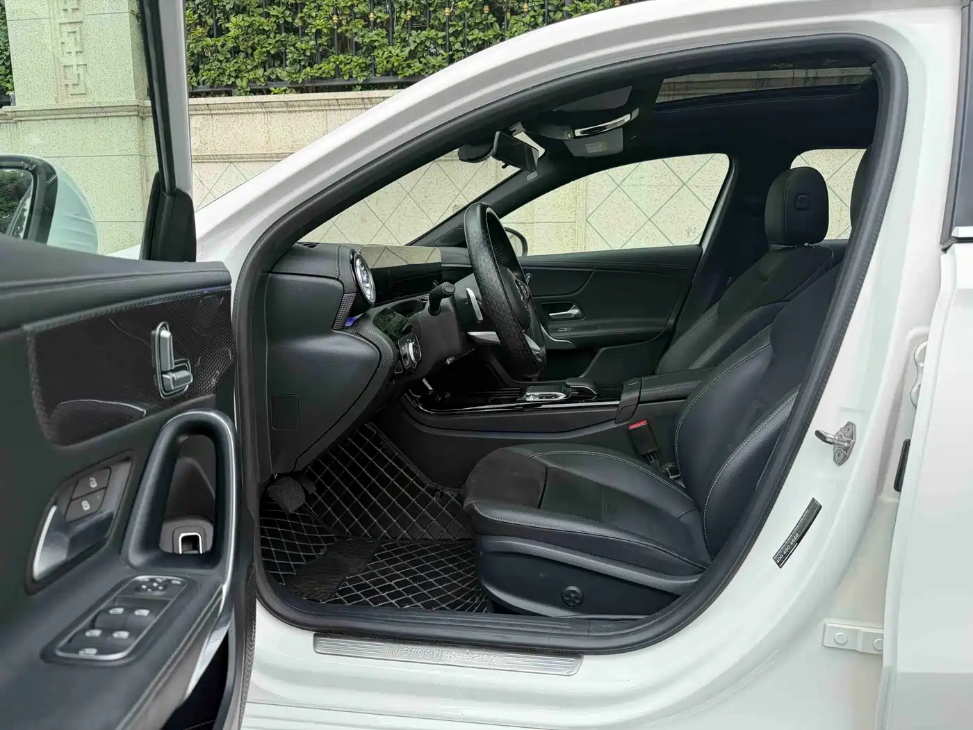Mercedes-Benz A-Class 2019 A 200 L Sport Sedan фото 6