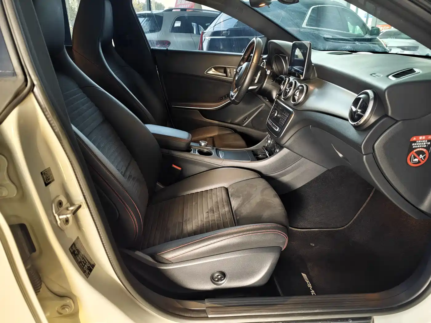 Mercedes-Benz CLA (Import) 2017 CLA 220 4MATIC фото 13