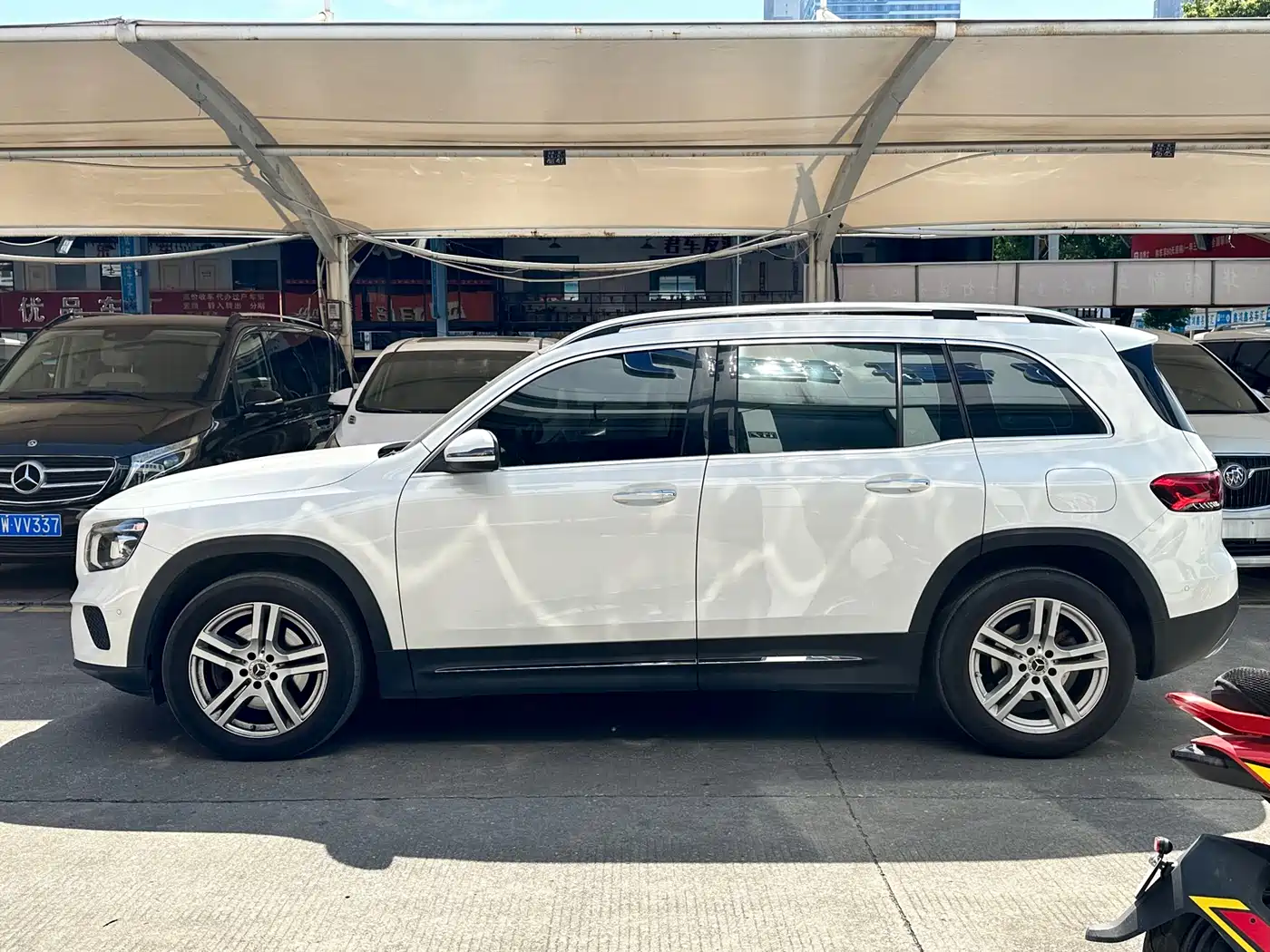 Mercedes-Benz GLB 2023 GLB 220 Dynamic фото 6