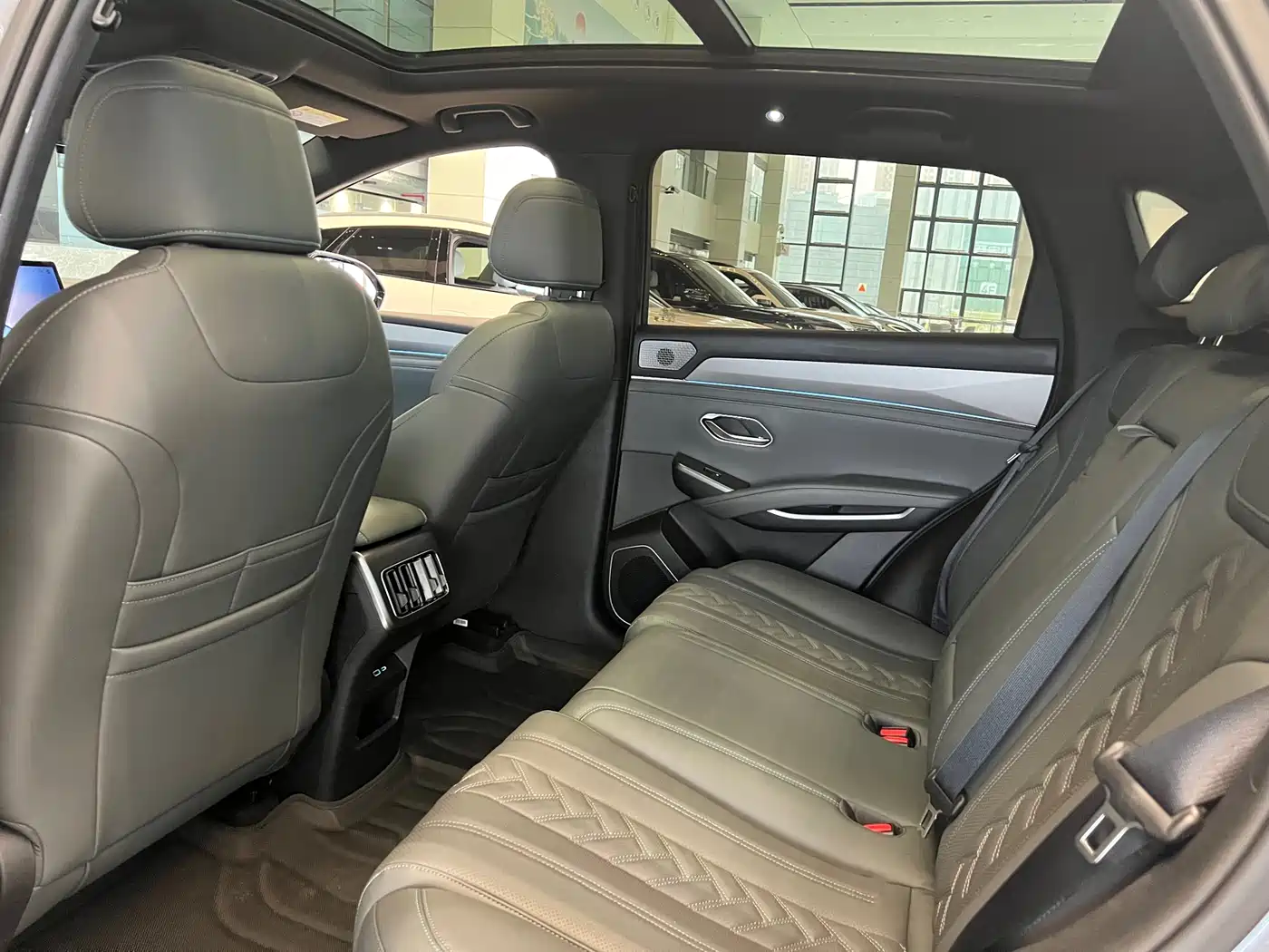 BYD Song L DM-i 2025 Smart Drive Edition 112km Surpassing фото 7