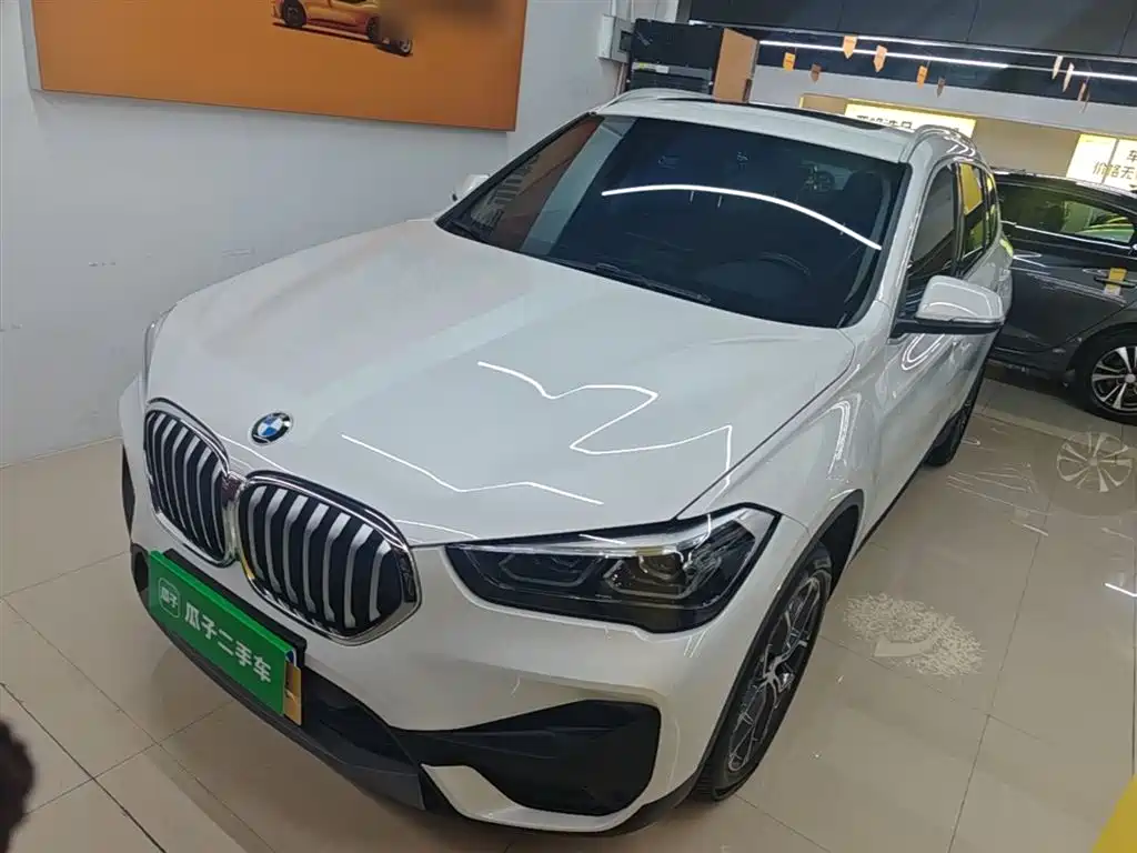BMW X1 2022 sDrive25Li Leading фото 2