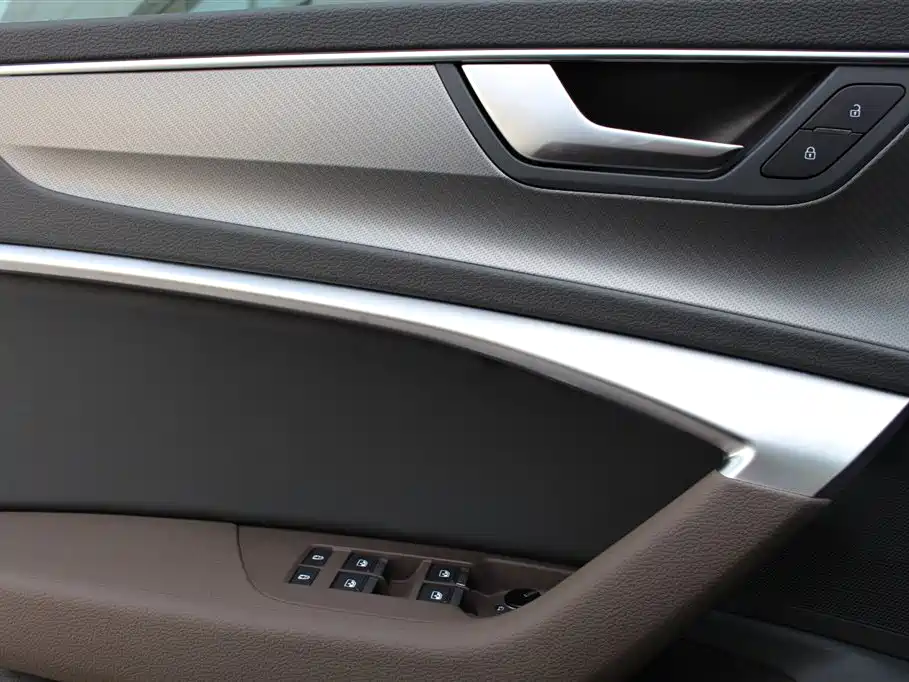 Audi A7L 2024 45TFSI S-line Dream Edition Crystal Package фото 7