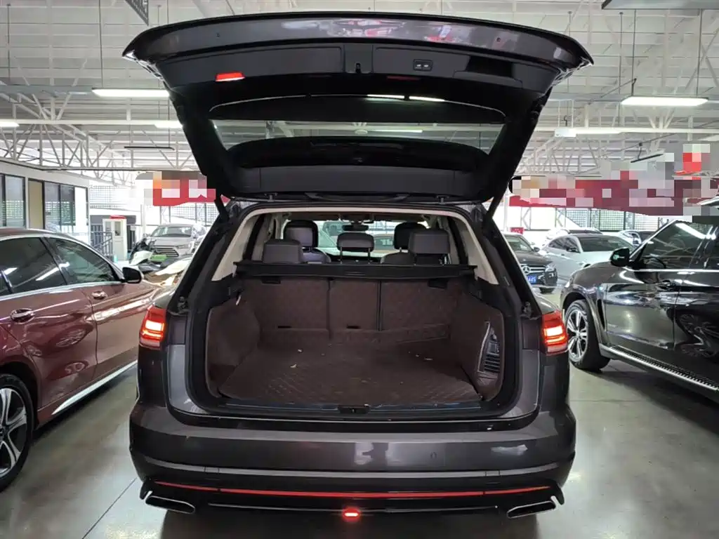 Volkswagen Touareg 2020 2.0TSI Rui Shang Edition China VI фото 19