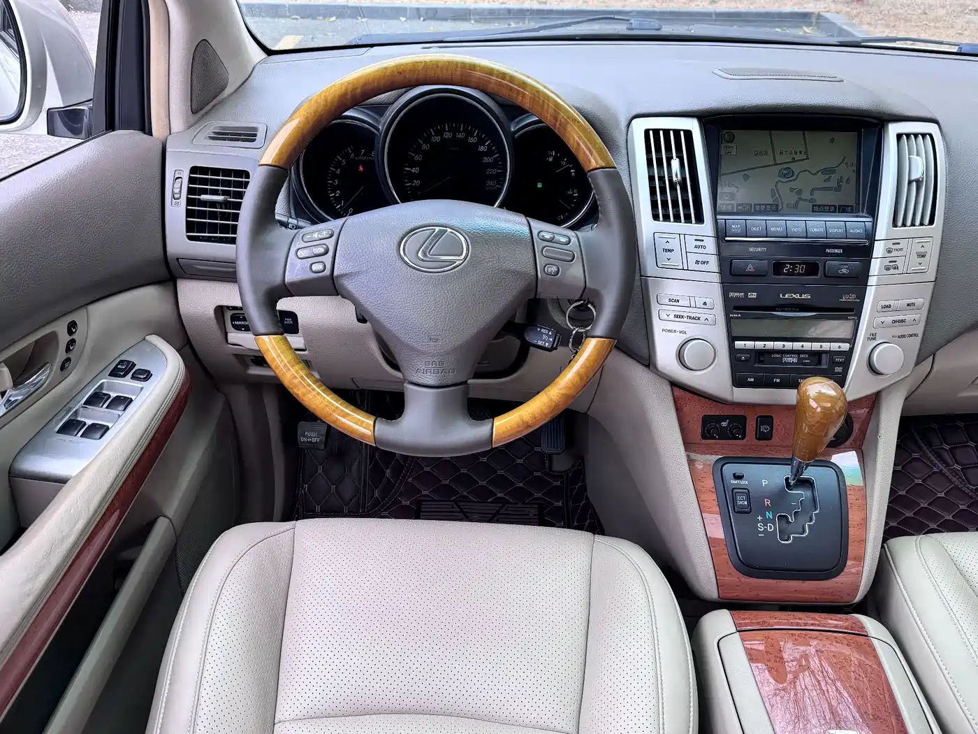 Lexus RX Classic 2006 350 фото 10