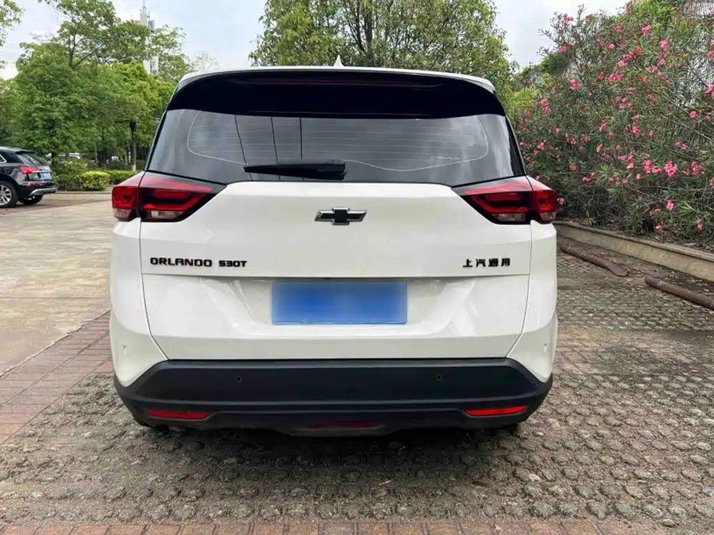 Chevrolet Volando 2023 2020 Mild Hybrid Redline 530T Automatic Premium Edition (5+2 seater)