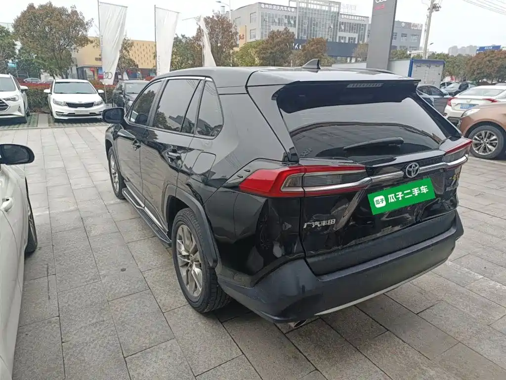 Toyota Wildlander 2022 2.0L CVT FWD Luxury Edition фото 24