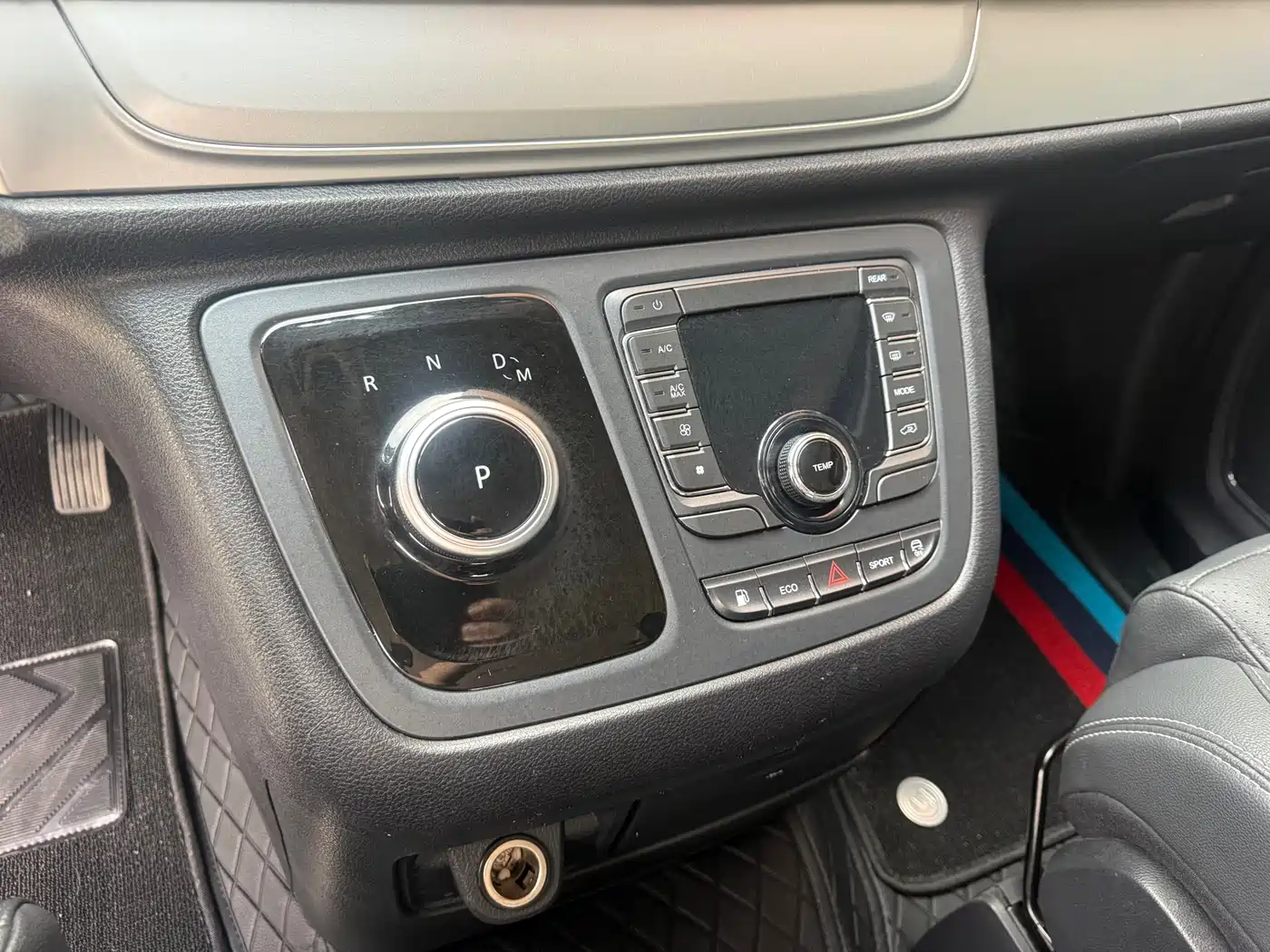 SAIC Maxus Maxus G20 2023 ES 2.0T Gasoline Automatic Premium Edition фото 9