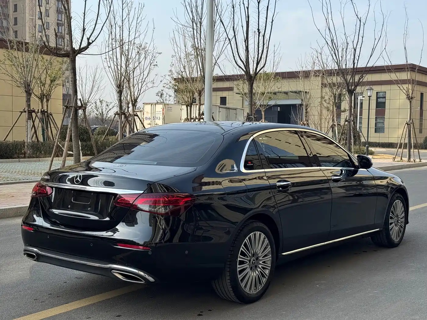 MERCEDES-BENZ E CLASS