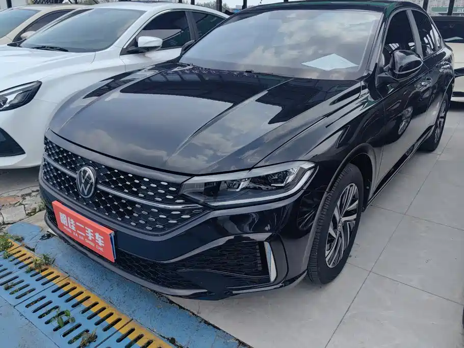 Volkswagen Lavida 2024 Model 1.5L Automatic Starlight 5 Million Edition 1