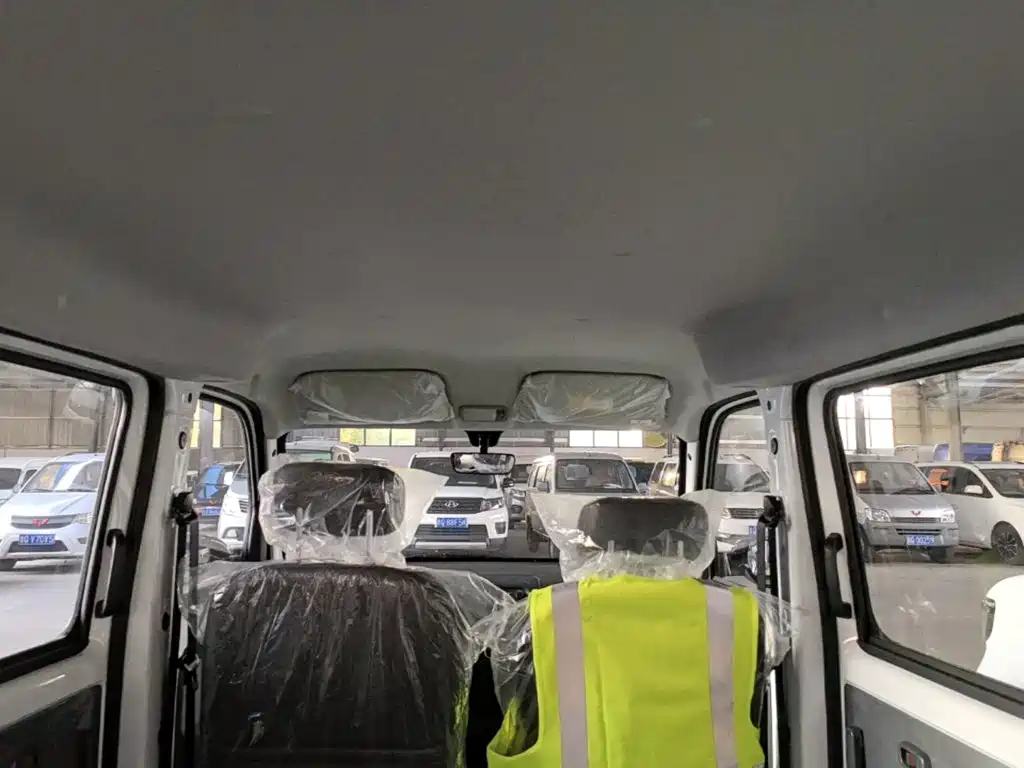 Wuling Motors Wuling Zhiguang NEV 2026 2025 Model 305km Base Version