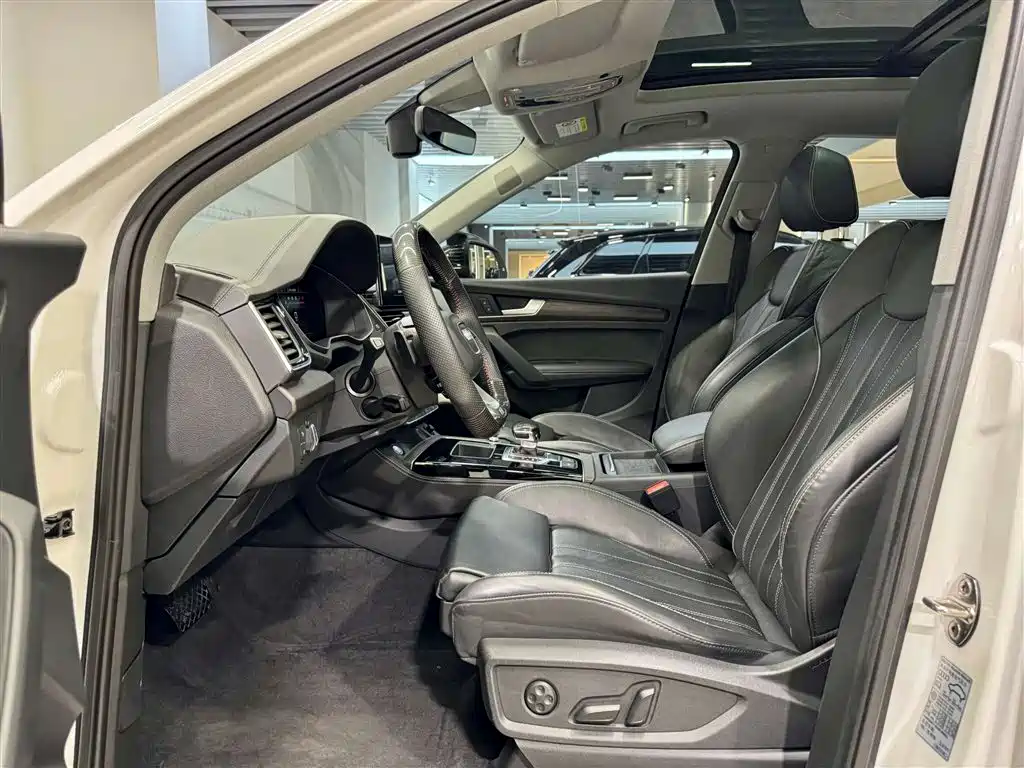 Audi Q5L 2022 45T Premium Dynamic фото 18