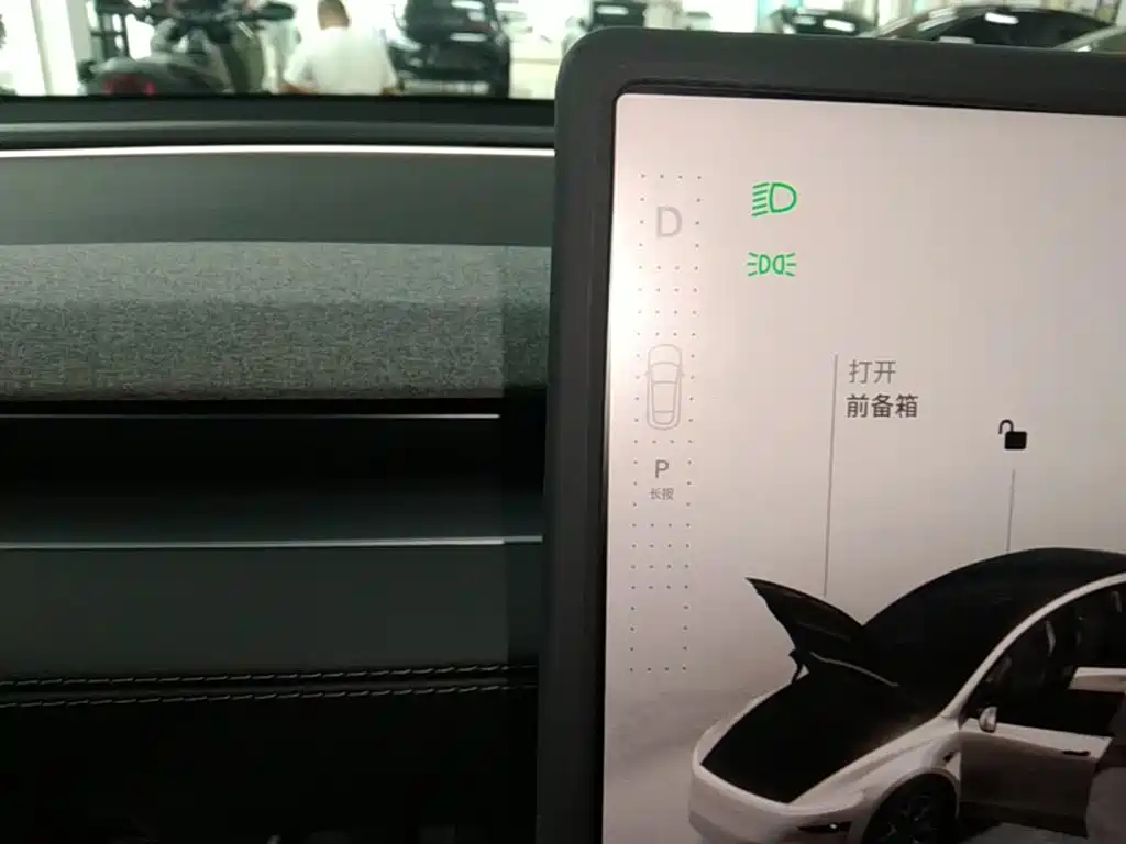 Tesla Model Y L 2026 2025 Facelift Long Range AWD