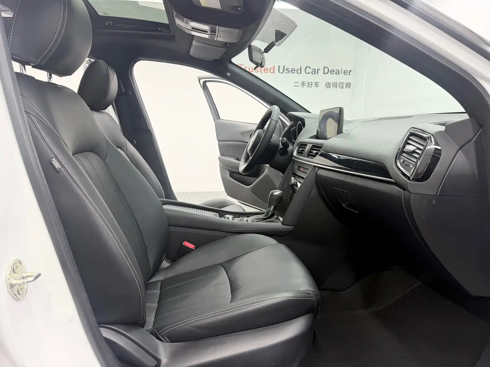 Фото 8 - Mazda CX-4