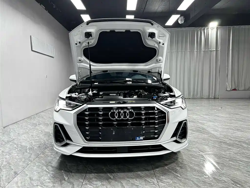 Audi Q3 2022 35 TFSI Fashion Dynamic фото 9