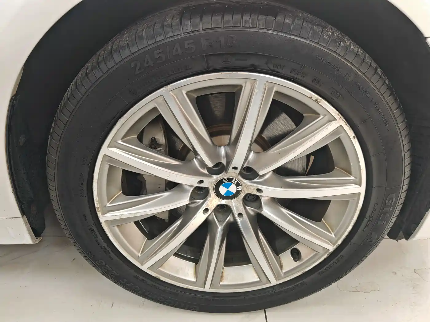 BMW 5 Series 2018 528Li Launch Special Edition фото 14