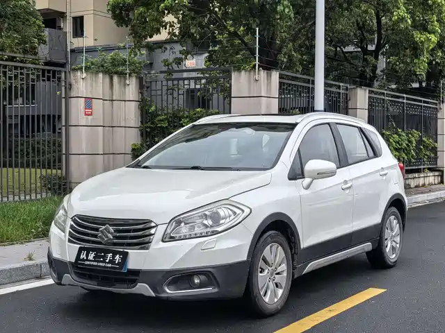  Suzuki SX4 S-Cross 2014 1.6L CVT 2WD Elite