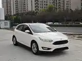 Фото 3 - Ford Focus