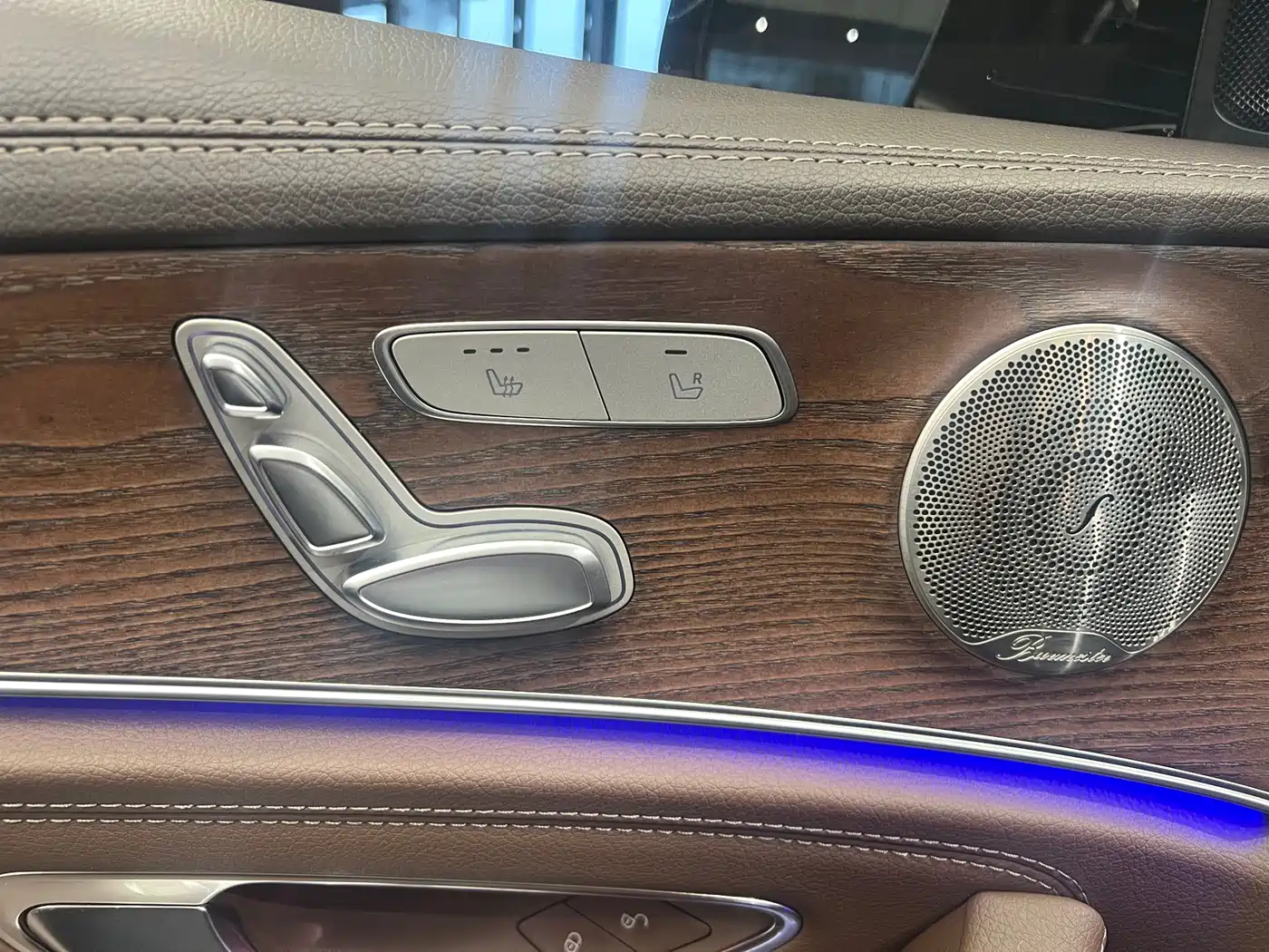 Mercedes-Benz E-Class 2022 E 300 L Luxury фото 19