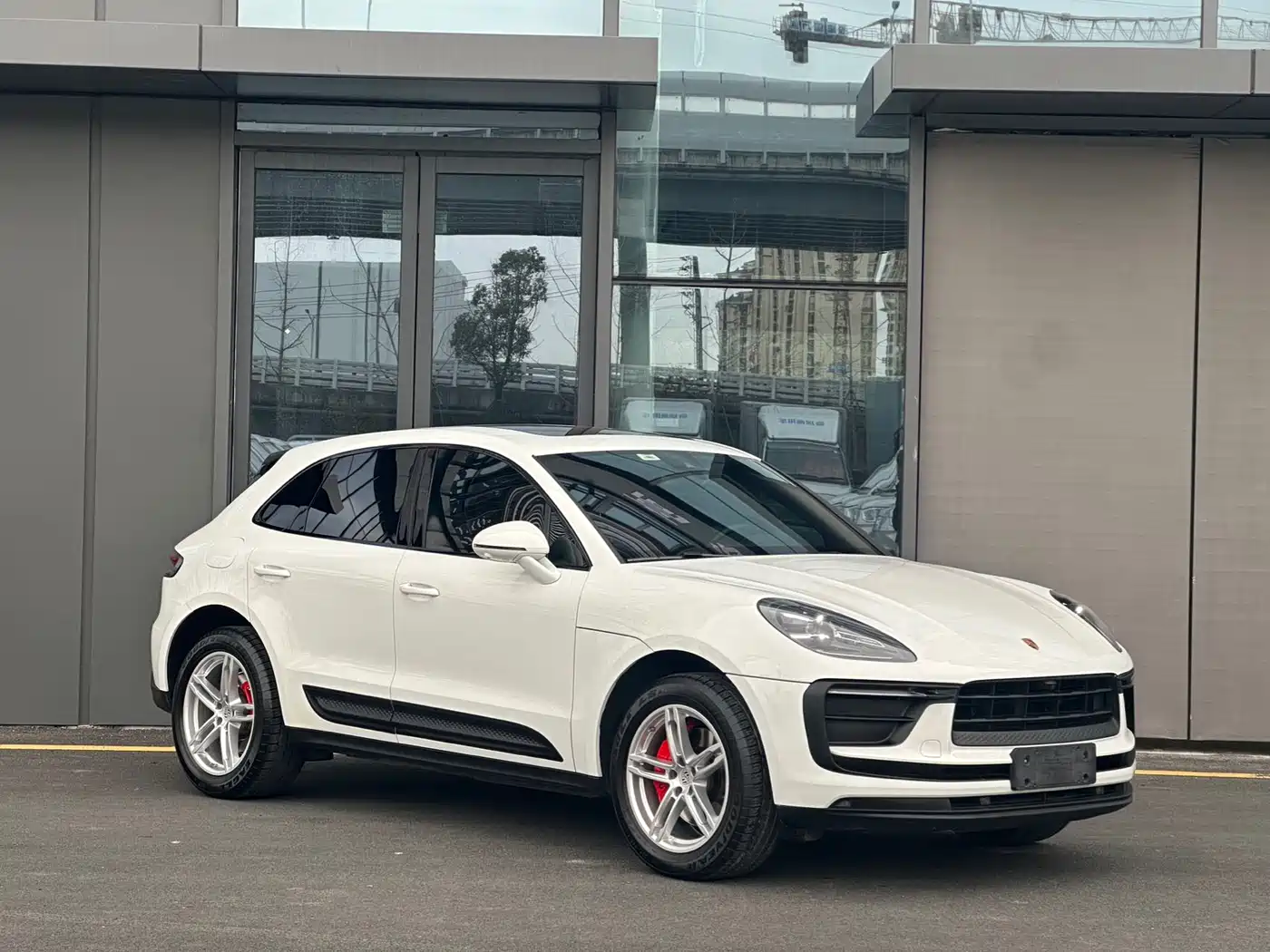 Porsche Macan 2023 Macan 2.0T фото 3