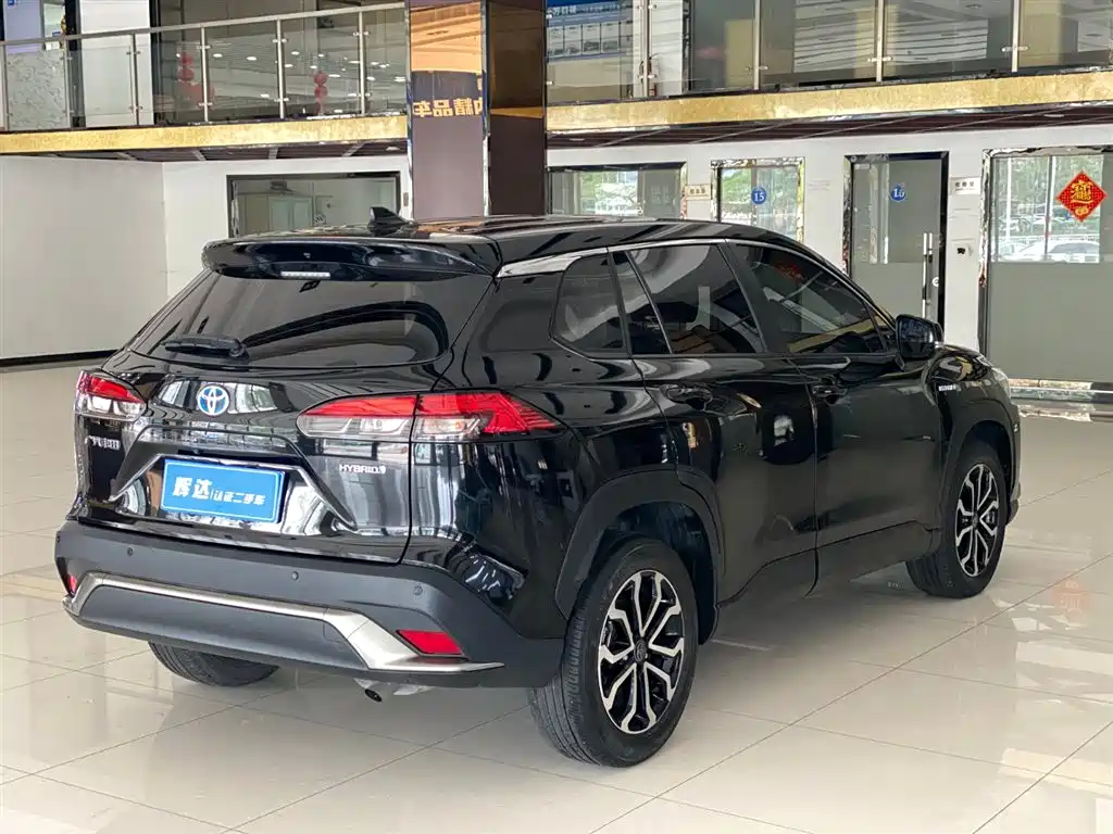 Toyota Frontlander 2023 2.0L Smart Hybrid Dual Engine Luxury Edition фото 7