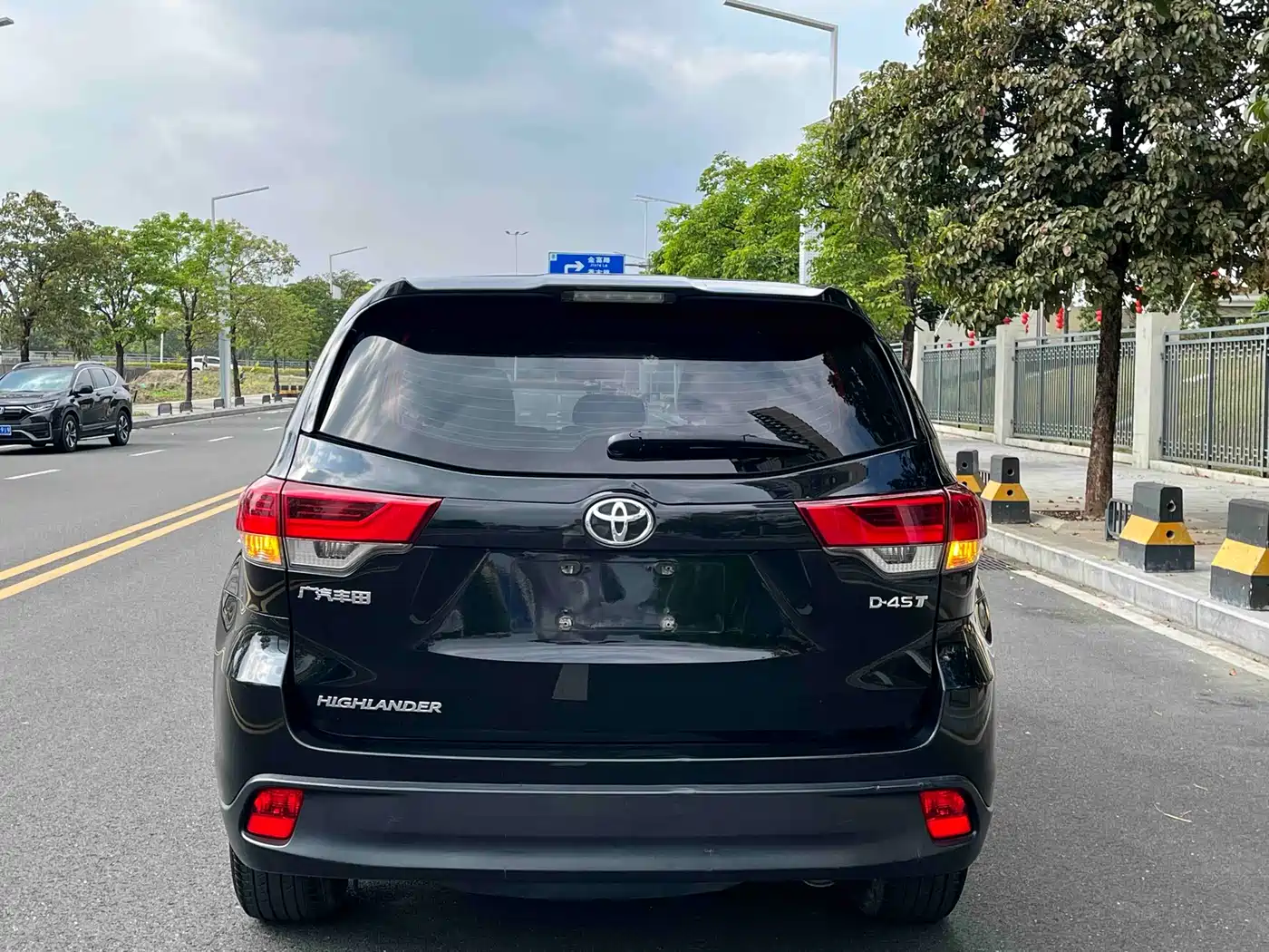 Toyota Highlander 2018 2.0T 2WD Elite 7-Seater China VI фото 5