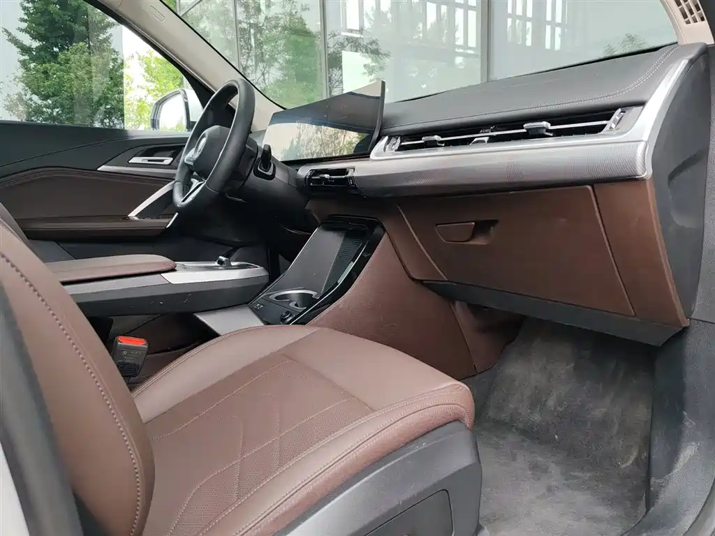 BMW iX1 2025 eDrive25L M Sport Package фото 20