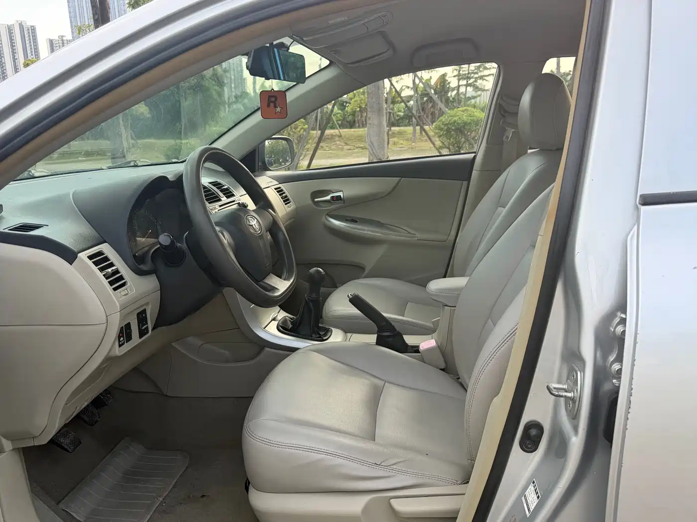 Toyota Corolla 2012 Styling Edition 1.6L Manual GL фото 10
