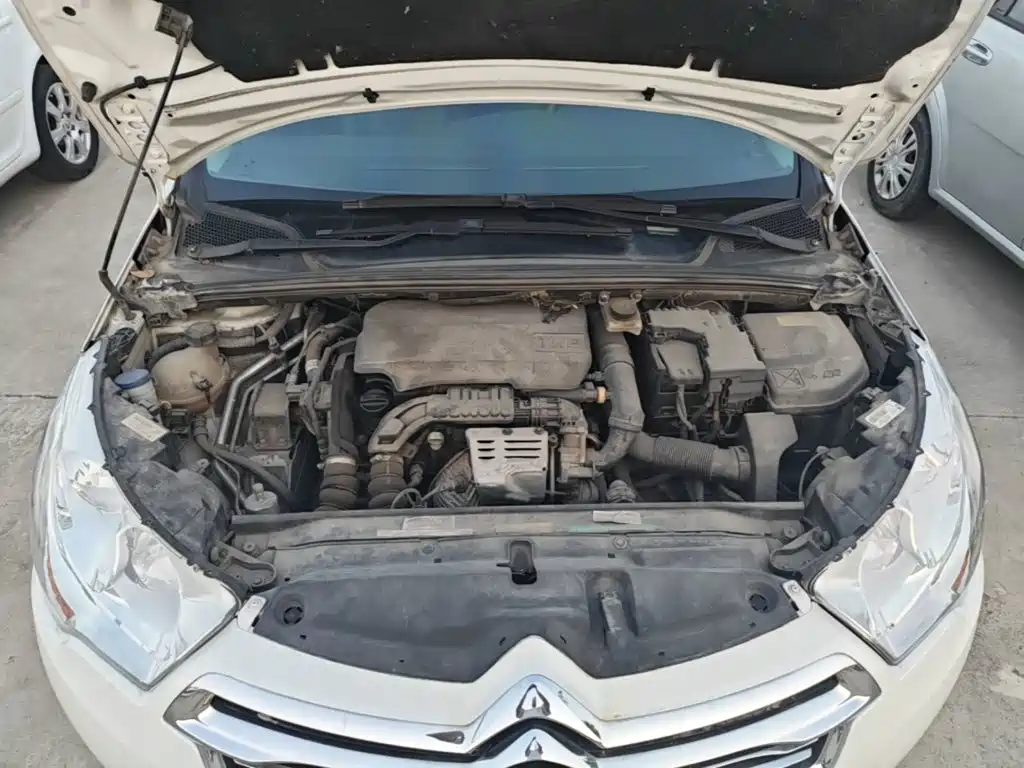 Фото 20 - Citroën C4L
