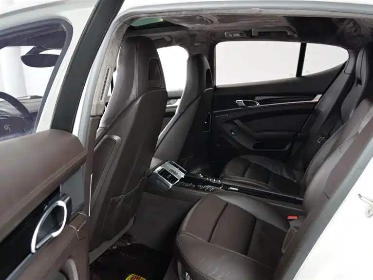 Porsche Panamera 2010 Model Panamera 4S 4.8L фото 25