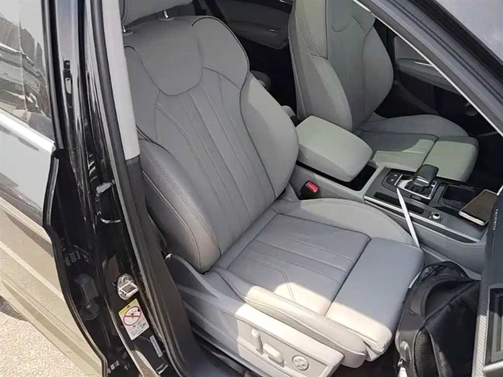 Audi Q5L 2021 40 TFSI Luxury Dynamic фото 25