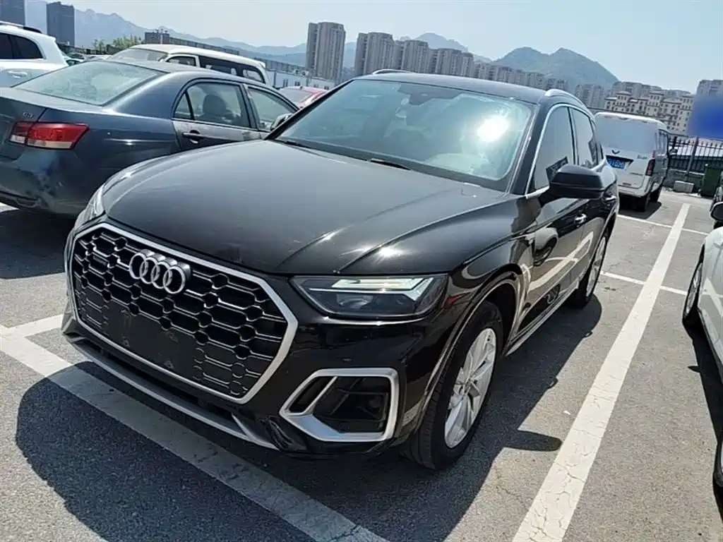 Audi Q5L 2021 40 TFSI Luxury Dynamic фото 2