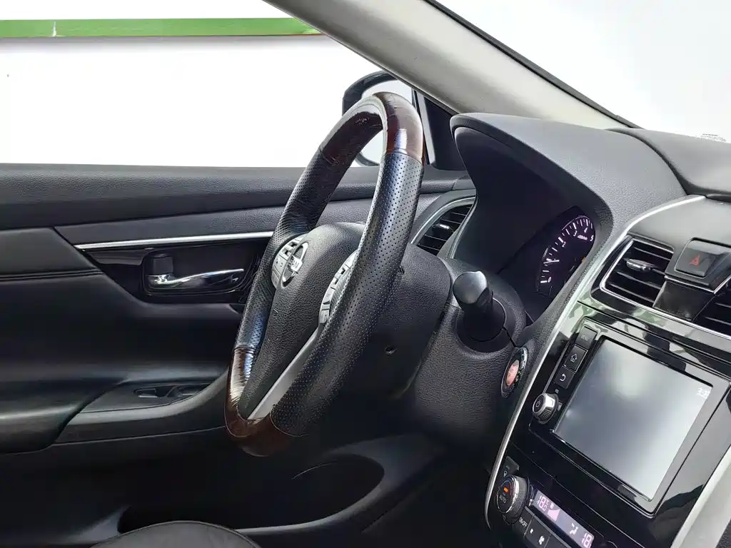 Фото 22 - Nissan Teana